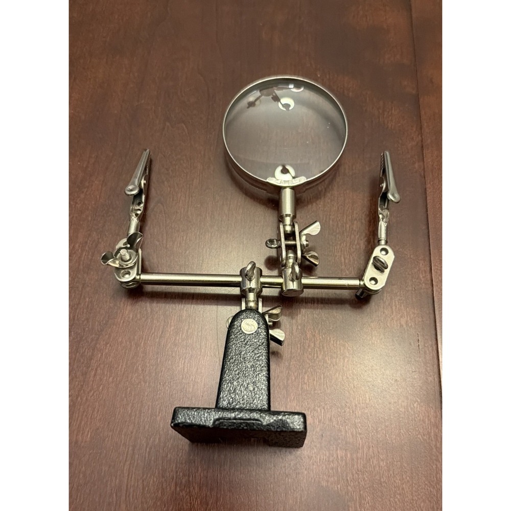 Vintage Magnifying Glass Stand